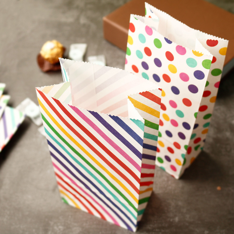 Small Paper Bags Rainbow Print - Wedding Favor Box 评论和价格