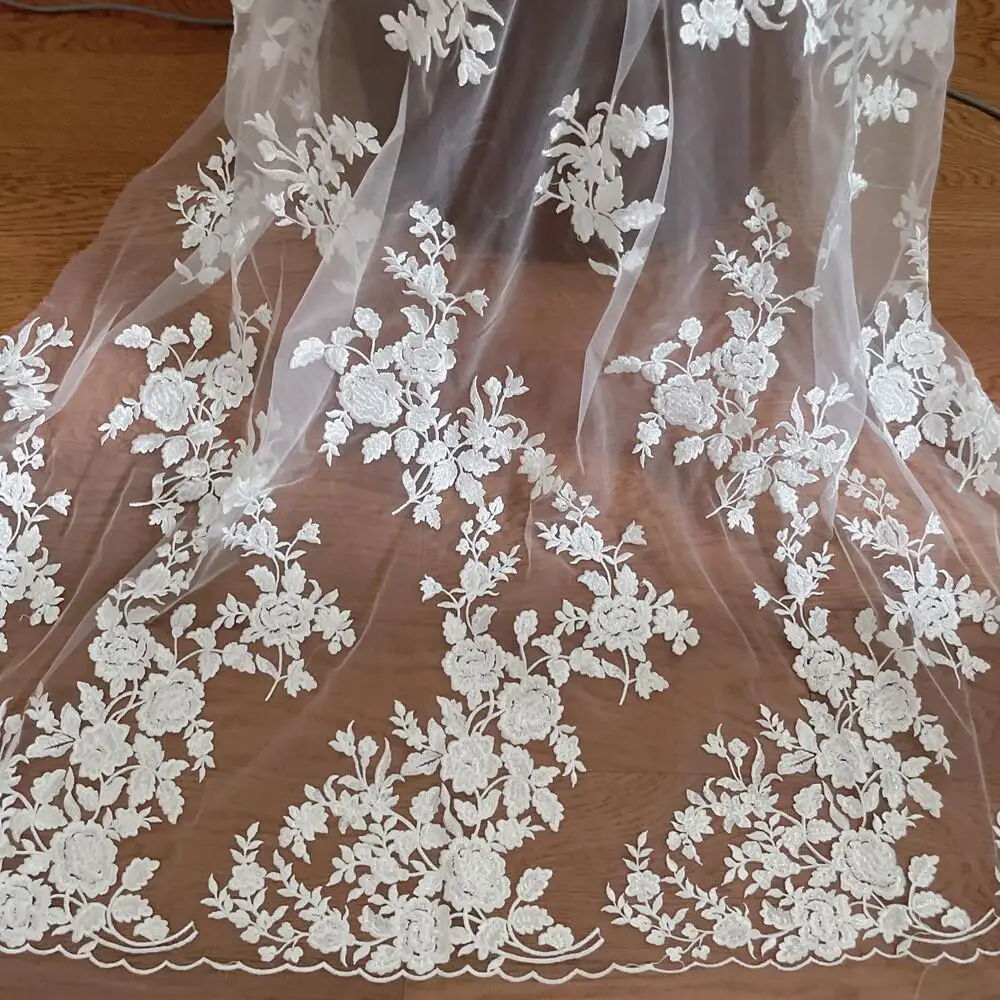 French Embroidered Lace Fabric - Wedding Dress Supply 评论和价格
